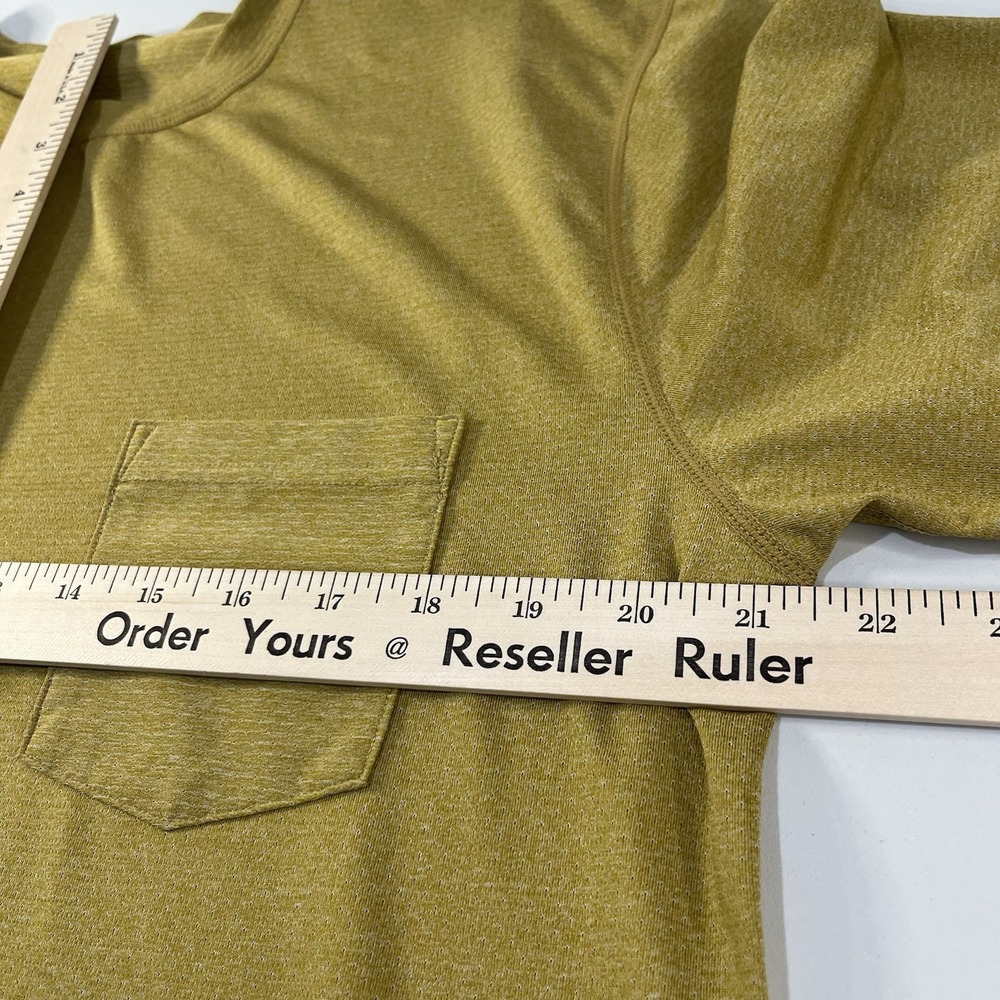 VUORI Tradewind Performance Tee Men's Size Large Gold V109 Pocket Stretch Gym‎ - Picture 4 of 7